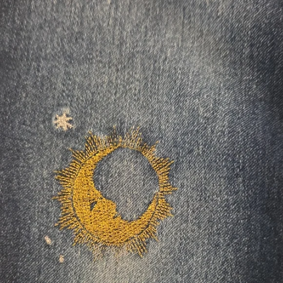 Kids Denim Jeans with Embroidered Accents - Picture 4 of 7